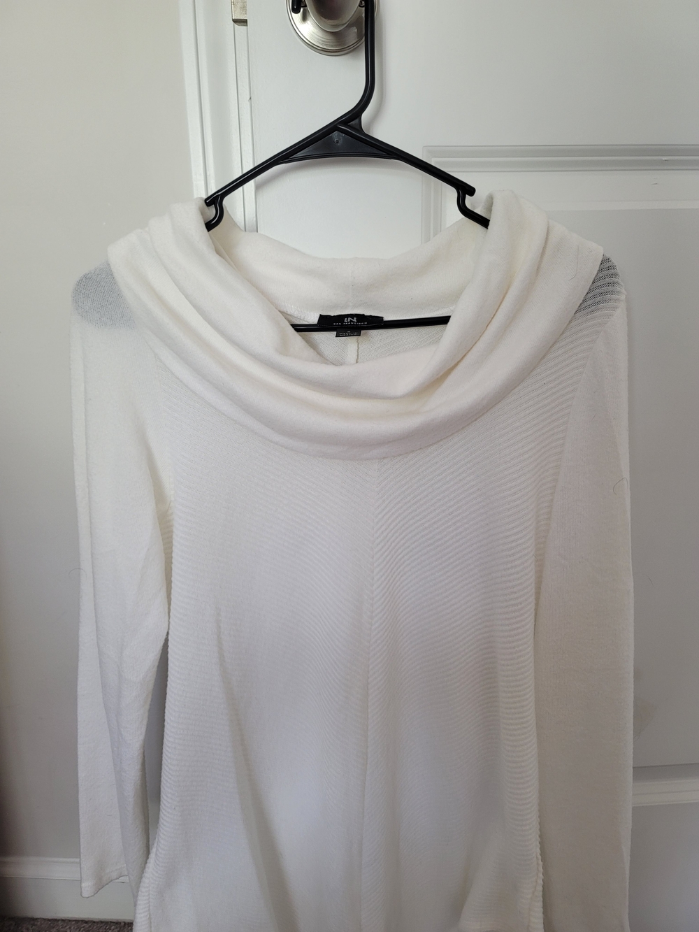 I.N. San Francisco White Cowl Turtle Neck Top S